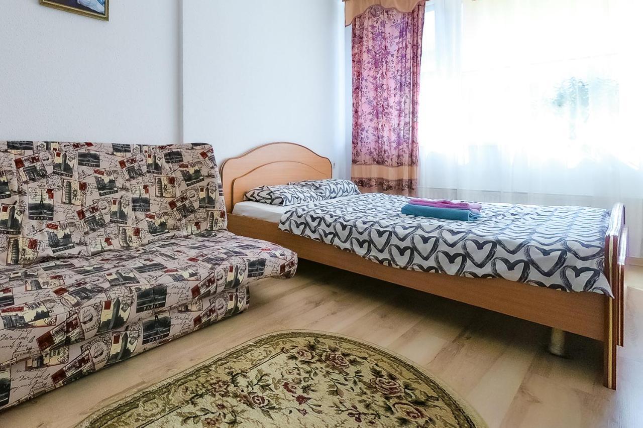 Apartment Artek JJekaterinburg Eksteriør billede